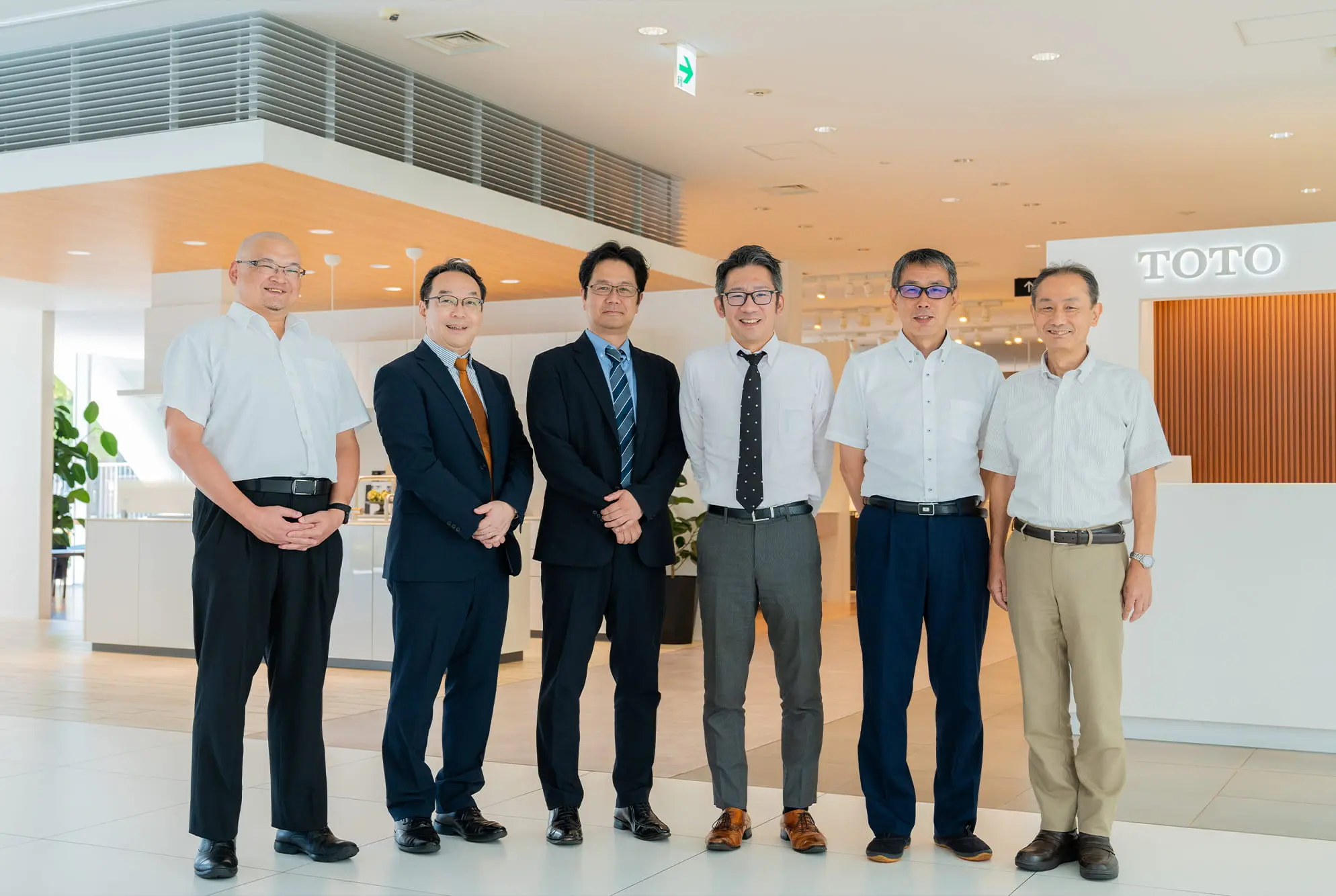 TOTO株式会社様